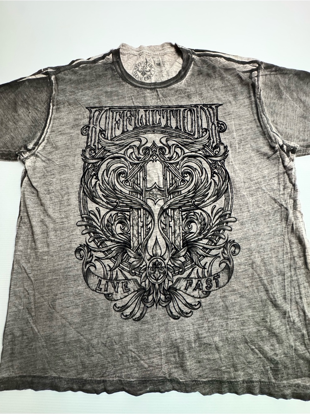Affliction Vintage-Style Gray Short Sleeve Graphic Tee